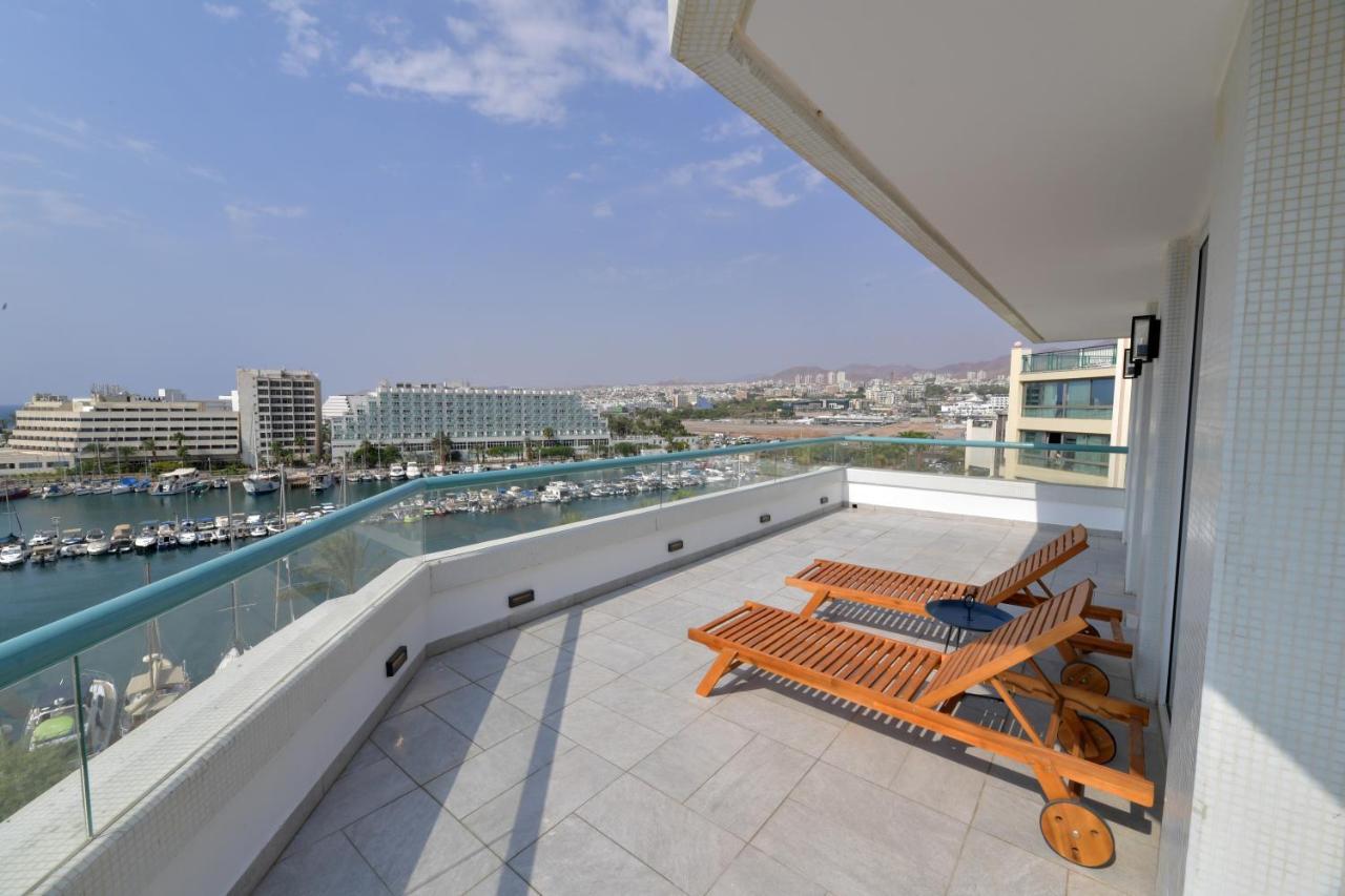 Vert Hotel Eilat By Afi Hotels Ngoại thất bức ảnh A balcony in Athens, Greece