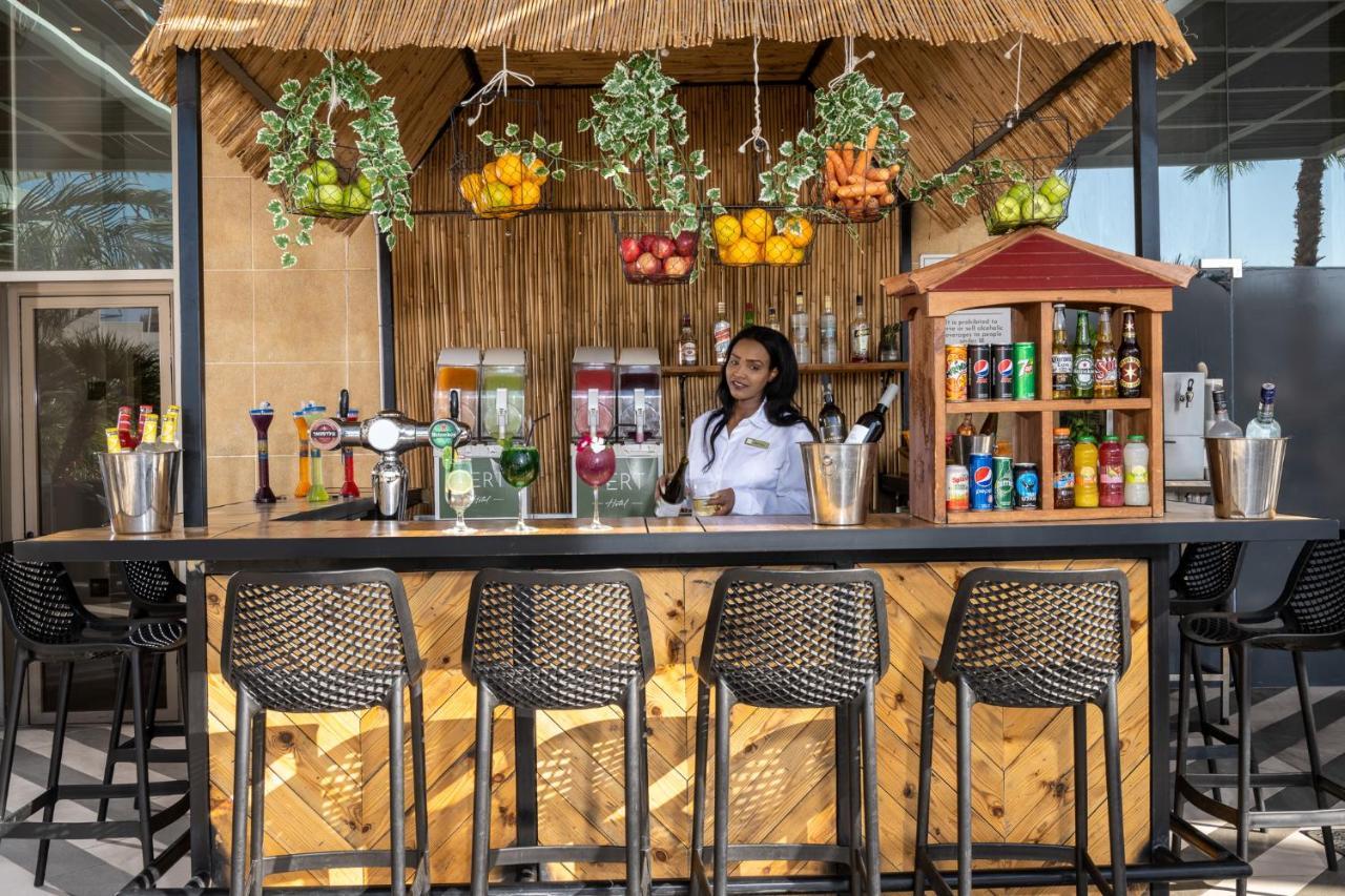 Vert Hotel Eilat By Afi Hotels Ngoại thất bức ảnh A bar in the airport